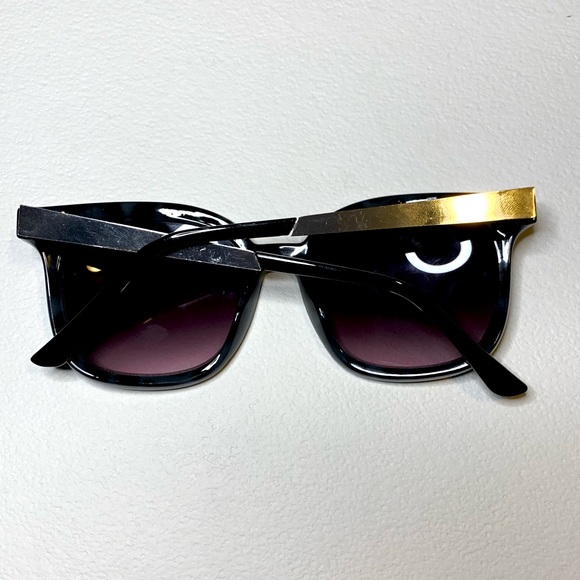 Sunglasses - Picture 2 of 3